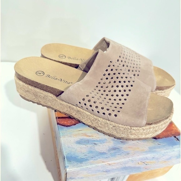 Bella Vita Beverly Taupe Leather Platform Sandals 9M Slip-On Espadrille Wedge - Picture 11 of 12